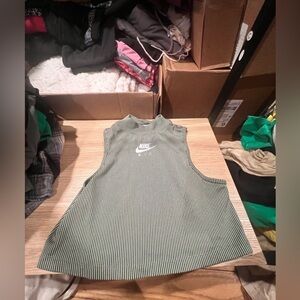 Nike Air - Vintage Y2K Ribbed Green Striped & Cropped Sleeveless Tank Top
